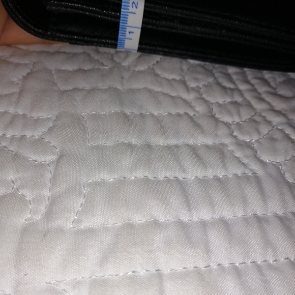 Michael Kors wallet on chain /clutch - Picture 6 of 16